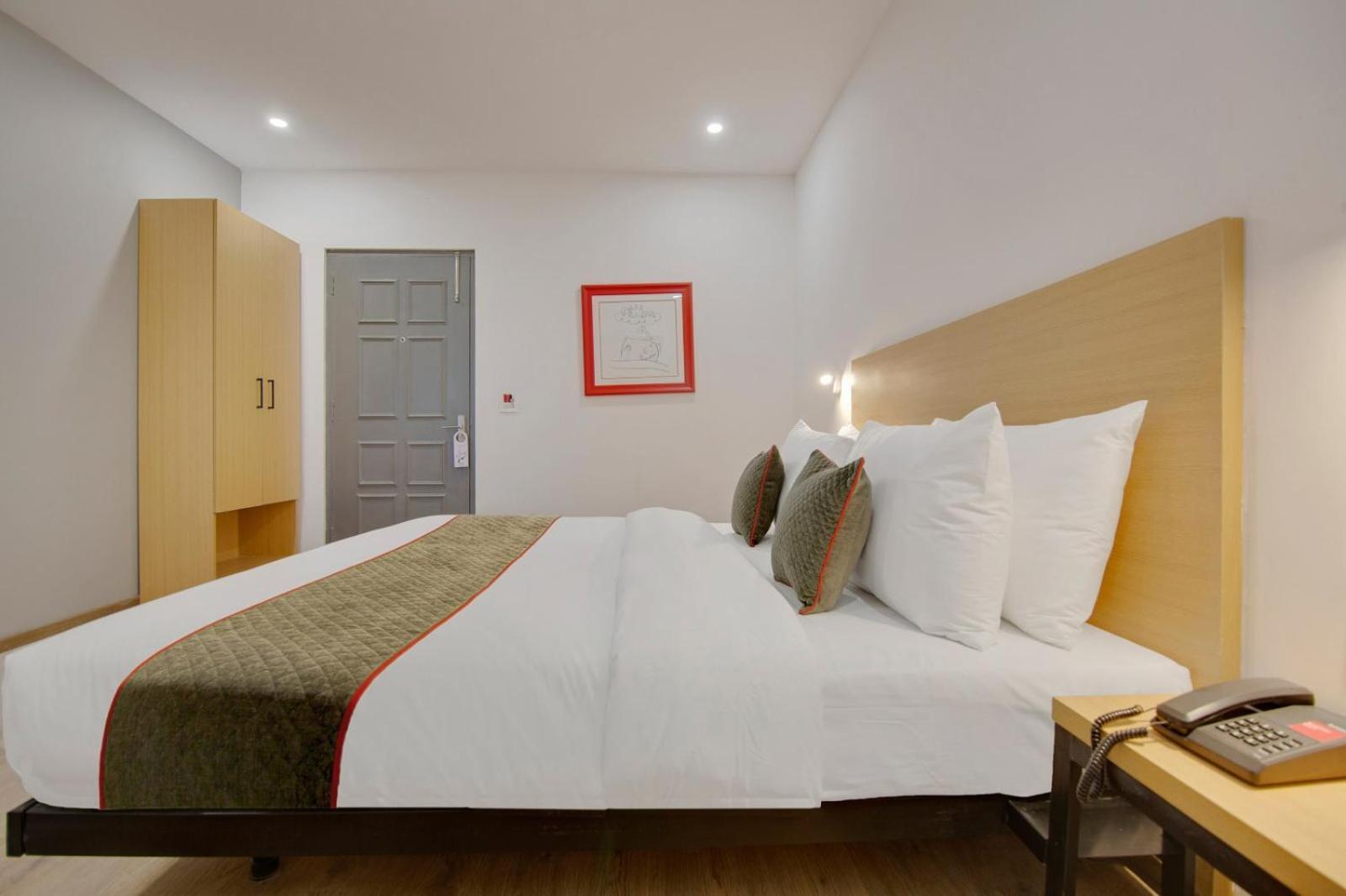 Hotel Grand City Lite Near Igi Delhi Airport